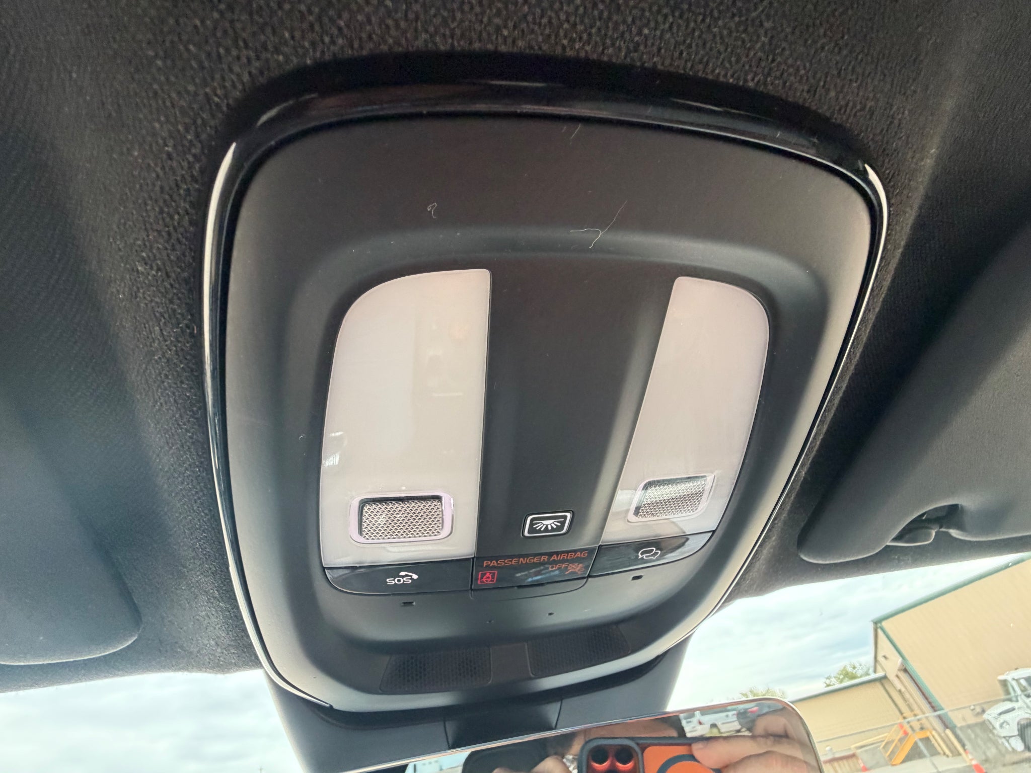 2023 Volvo XC40 Core