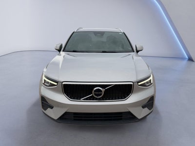 2023 Volvo XC40 Core