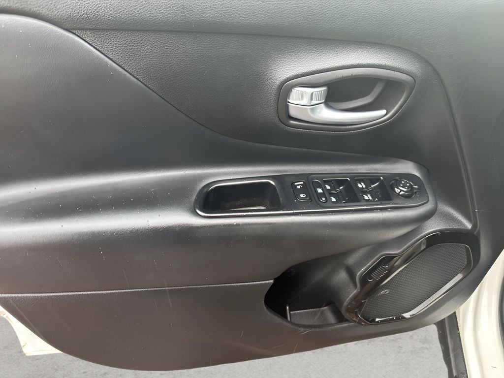2017 Jeep Renegade Altitude