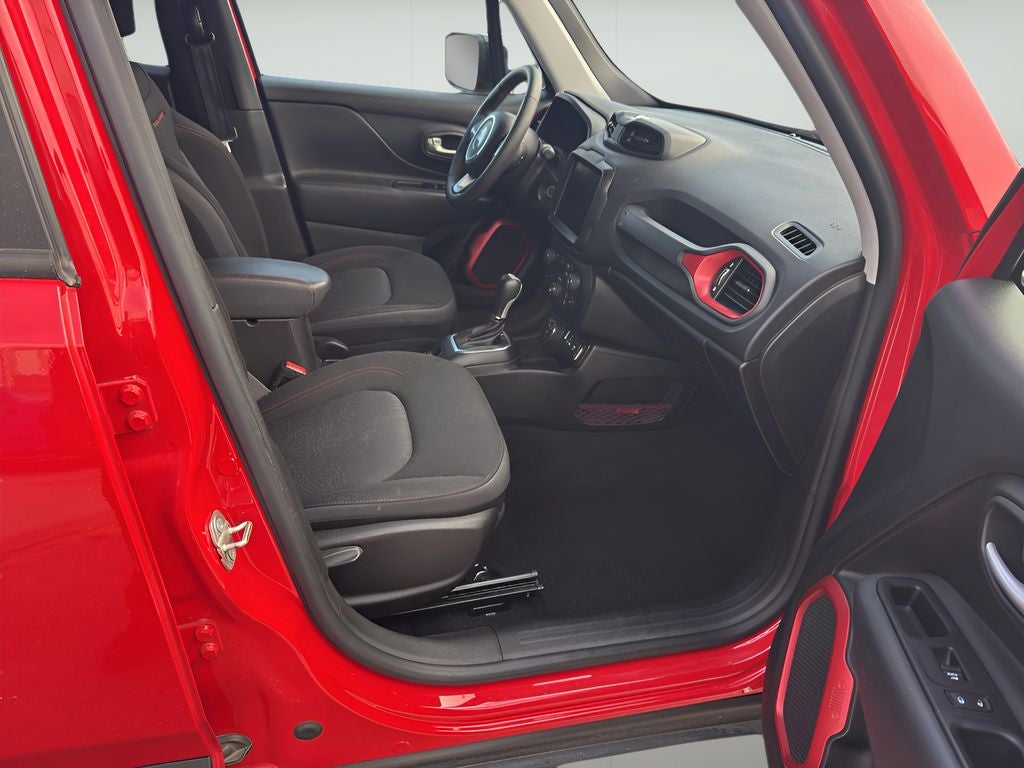 2023 Jeep Renegade Trailhawk