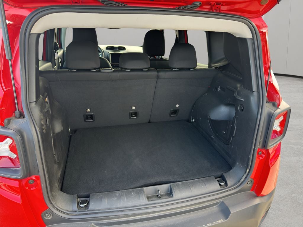 2023 Jeep Renegade Trailhawk