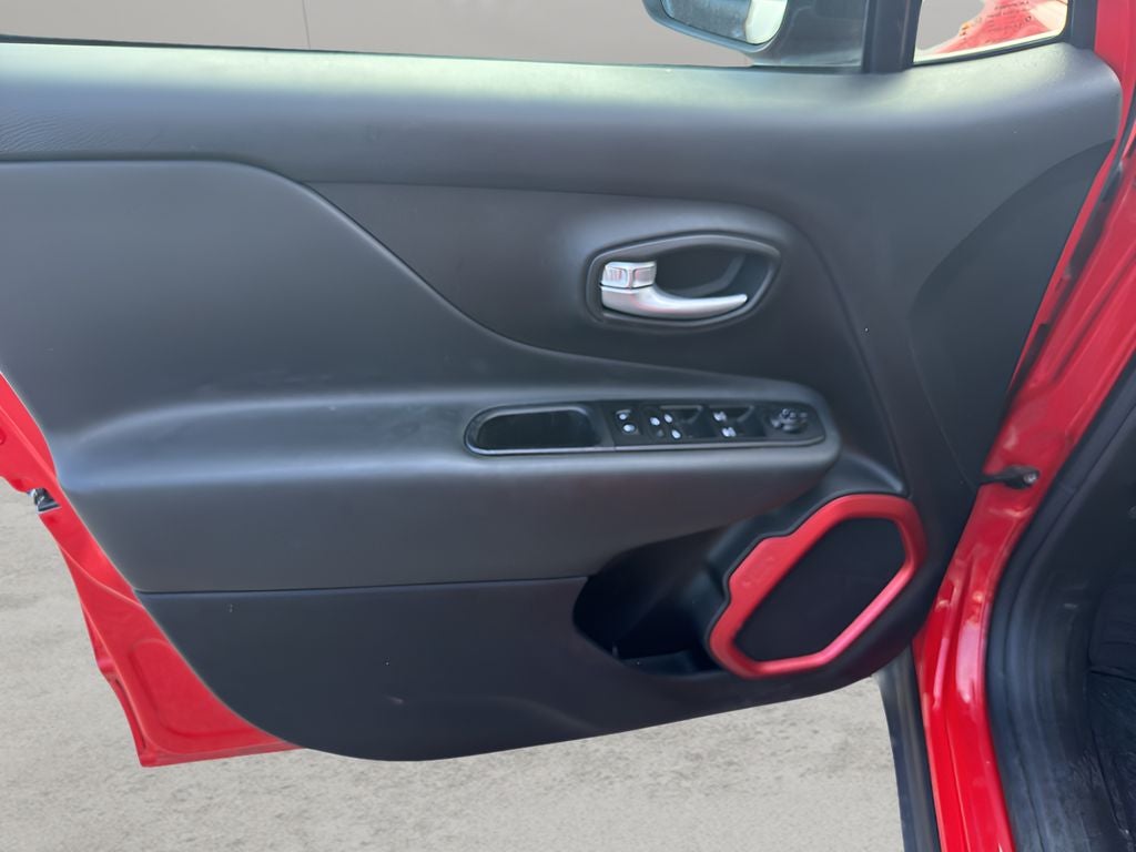 2023 Jeep Renegade Trailhawk