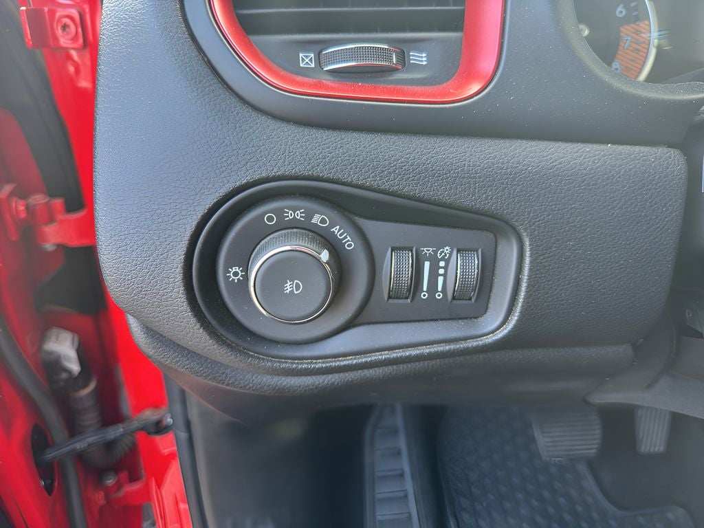 2023 Jeep Renegade Trailhawk