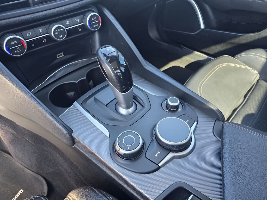 2017 Alfa Romeo Giulia Ti